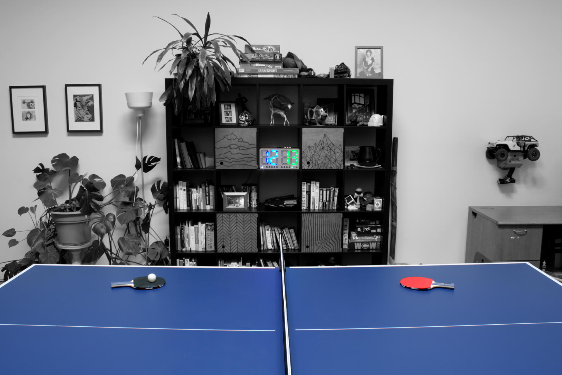 An in-use shot of the digital table tennis scoreboard.